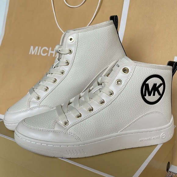 MICHAEL KORS SHEA MID HIGH TOP
FAUX LEATHER
49R4SHFE5L
BLACK
Fashion sneakers - Picture 6 of 16